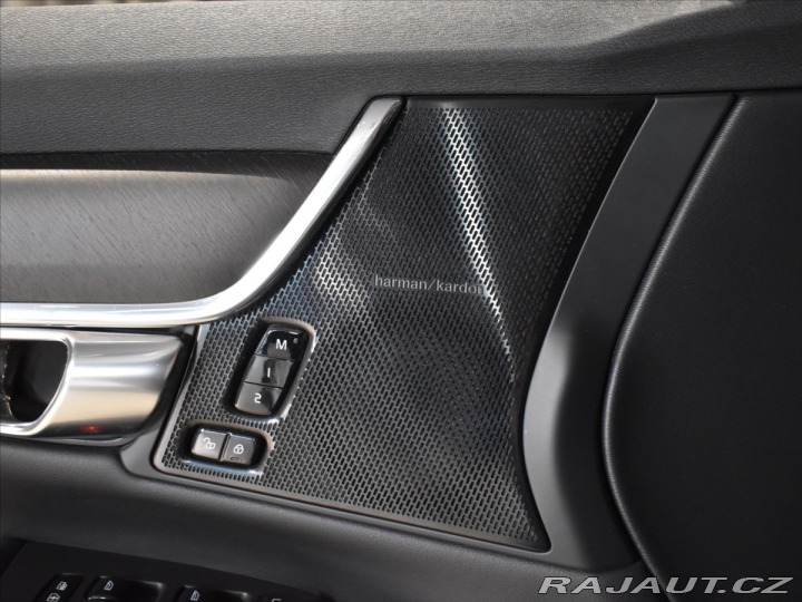 Volvo V90 2,0 CC D5 PRO Bezklíč,Taž 2020