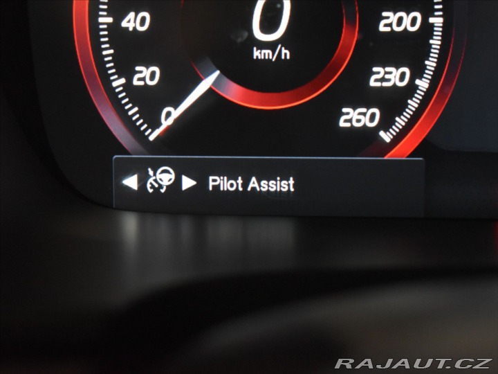 Volvo V90 2,0 CC D5 PRO Bezklíč,Taž 2020