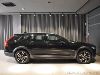 Volvo V90 2,0 CC D5 PRO Bezklíč,Taž 2020