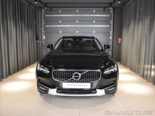 Volvo V90 2,0 CC D5 PRO Bezklíč,Taž 2020
