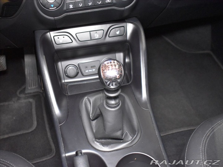 Hyundai ix35 1,7 CRDI Výhřevy 2013
