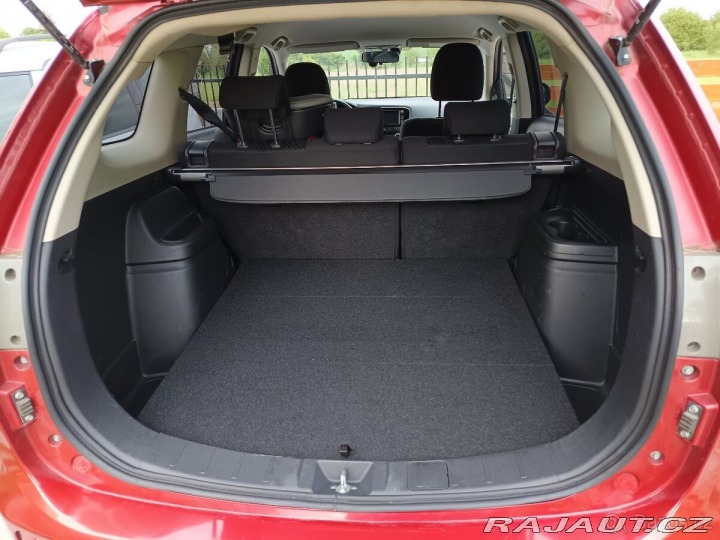 Mitsubishi Outlander 2,3   Di-D 110kw 9/2014 - 2014