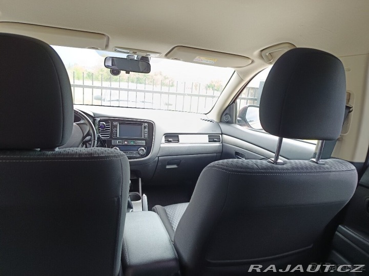 Mitsubishi Outlander 2,3   Di-D 110kw 9/2014 - 2014