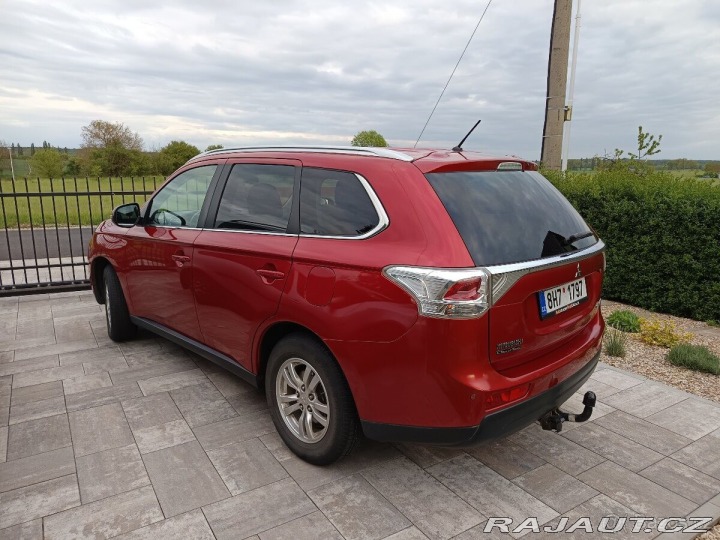 Mitsubishi Outlander 2,3   Di-D 110kw 9/2014 - 2014