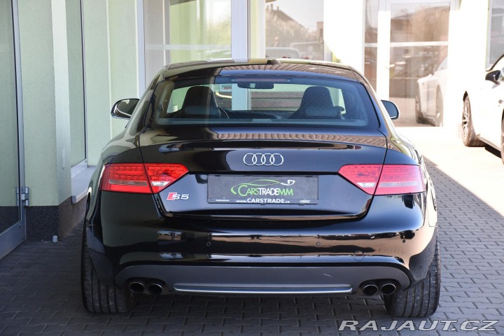 Audi S5 4.2FSI V8 MANUÁL QUATTRO 2009