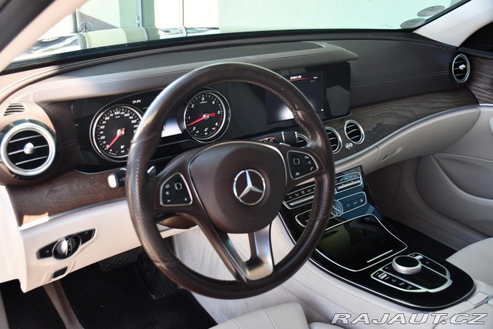 Mercedes-Benz E 350d 2016