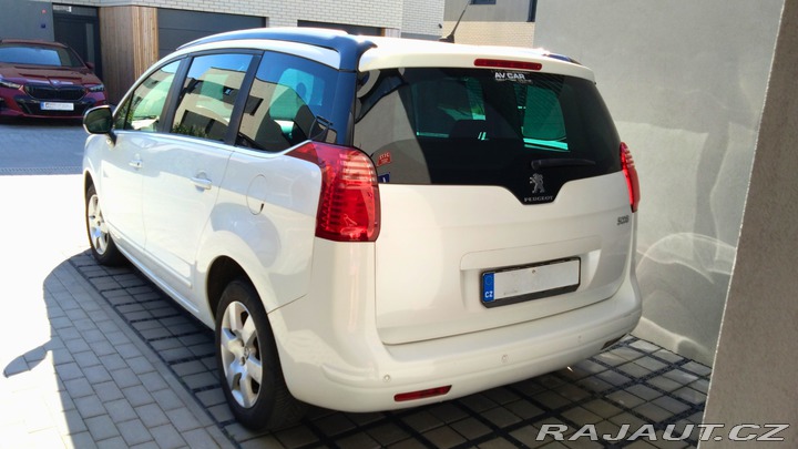 Peugeot 5008  2015