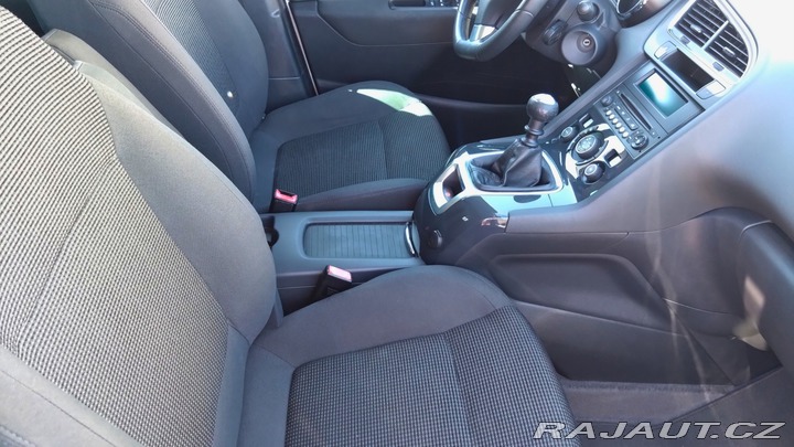 Peugeot 5008  2015