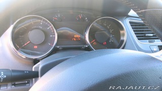 Peugeot 5008 2015