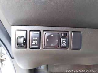 Nissan Navara D40 2.5 dCi 4x4 MANUÁL AC 2012