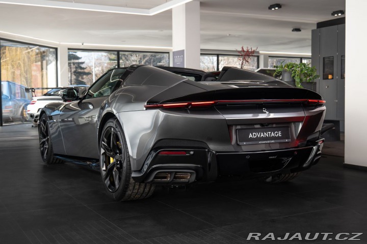 Ferrari Ostatní modely 2025