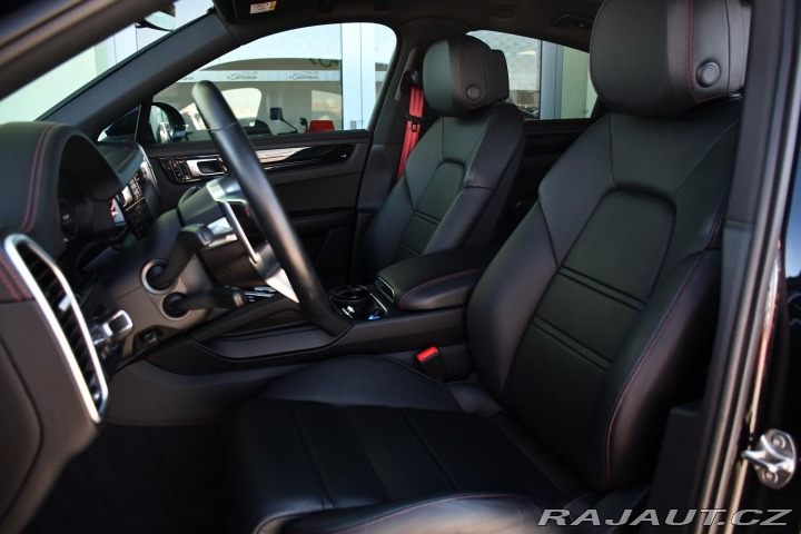 Porsche Cayenne 3.0E-REZERVACE 2021