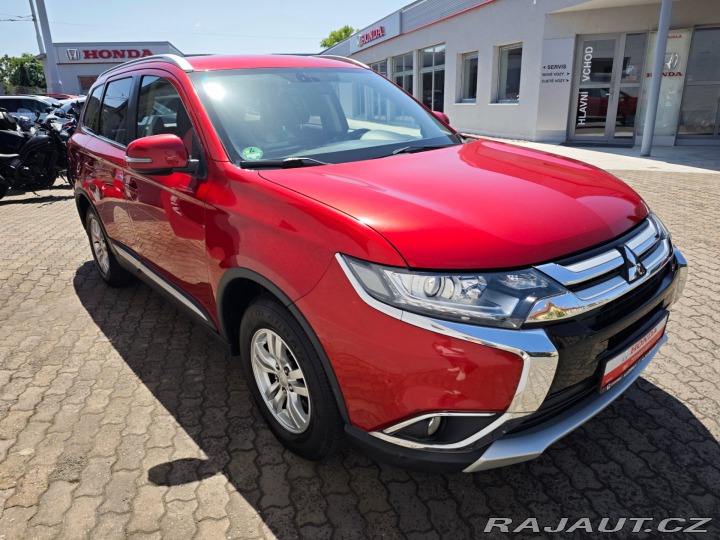 Mitsubishi Outlander 2.0 Mivec Diamant 2WD Kam 2017