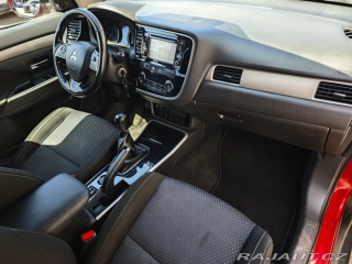 Mitsubishi Outlander 2.0 Mivec Diamant 2WD Kam 2017