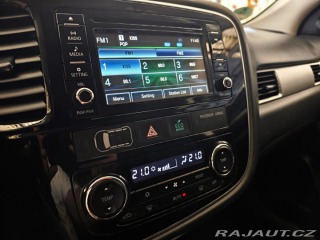 Mitsubishi Outlander 2.0 Mivec Diamant 2WD Kam 2017