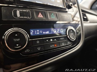 Mitsubishi Outlander 2.0 Mivec Diamant 2WD Kam 2017