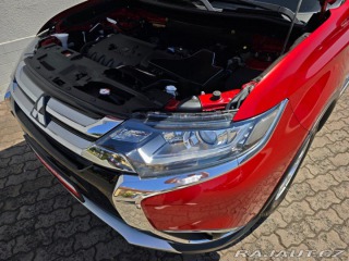 Mitsubishi Outlander 2.0 Mivec Diamant 2WD Kam 2017