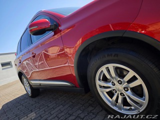 Mitsubishi Outlander 2.0 Mivec Diamant 2WD Kam 2017