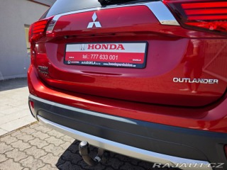 Mitsubishi Outlander 2.0 Mivec Diamant 2WD Kam 2017