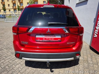 Mitsubishi Outlander 2.0 Mivec Diamant 2WD Kam 2017