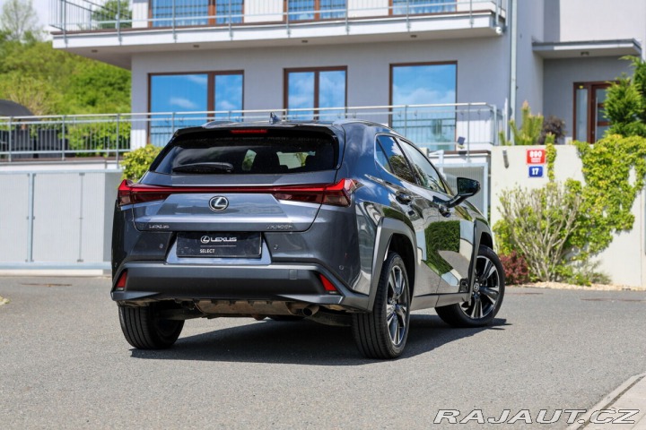 Lexus Ostatní modely UX 300h 300H 2.0 HEV BUSINESS TEC 2025