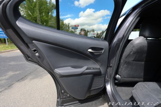 Lexus Ostatní modely UX 300h 300H 2.0 HEV BUSINESS TEC 2025