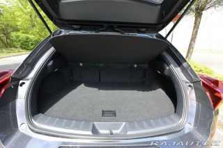 Lexus Ostatní modely UX 300h 300H 2.0 HEV BUSINESS TEC 2025