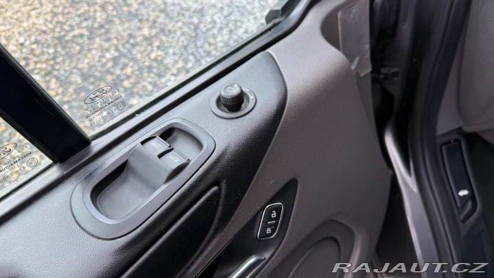Ford Transit Custom 2.0TDCi 96kW *L2*5míst*Ta 2019