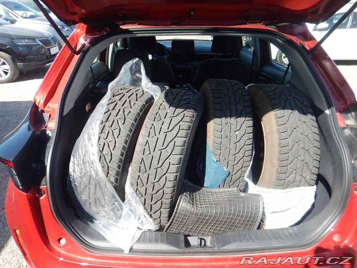 Toyota Yaris Cross 1.5 VVTi KOMFORTTECH 2023