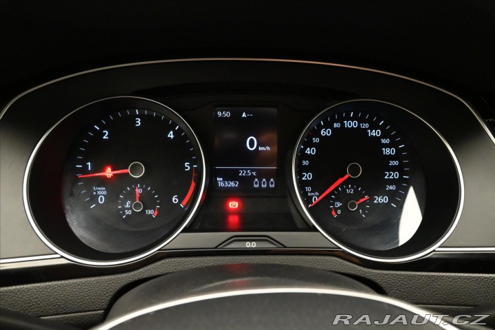 Volkswagen Passat 2,0 TDI 110 kW Navigace Z 2018