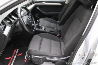 Volkswagen Passat 2,0 TDI 110 kW Navigace Z 2018