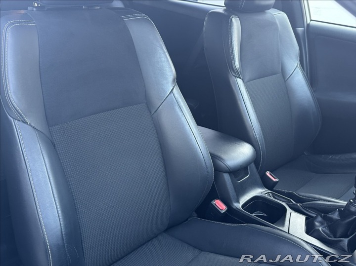 Toyota RAV4 2,0 152PS Executive M/T 2016