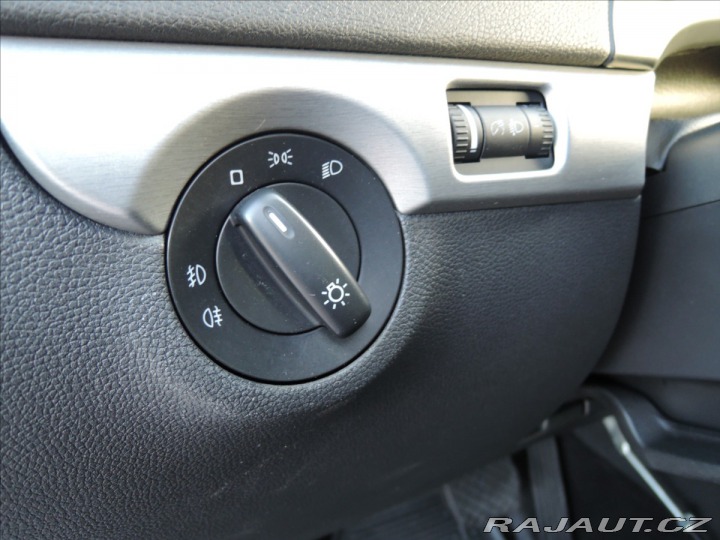 Škoda Yeti 2,0 TDi DSG 4x4 Uprava ZT 2011