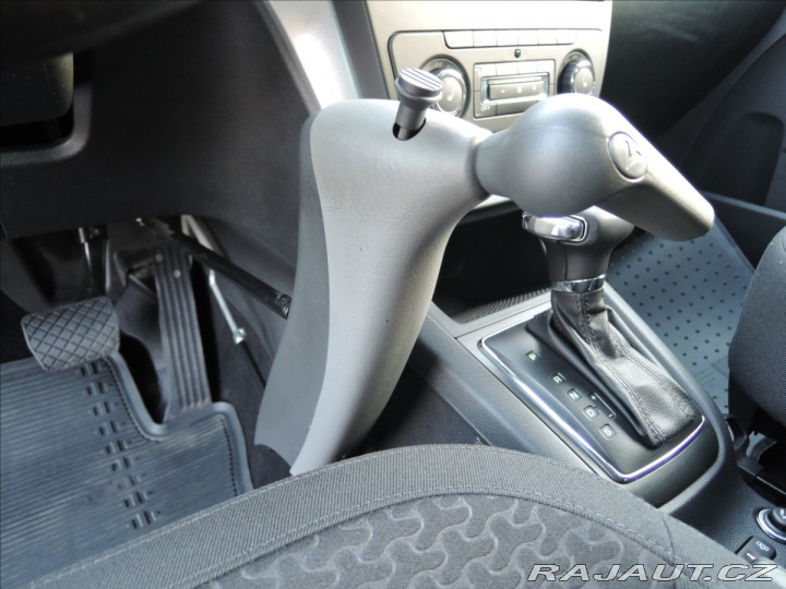 Škoda Yeti 2,0 TDi DSG 4x4 Uprava ZT 2011