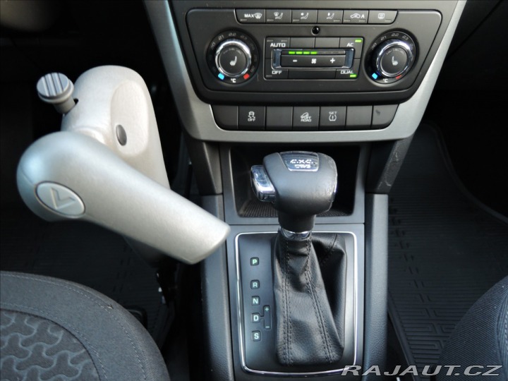 Škoda Yeti 2,0 TDi DSG 4x4 Uprava ZT 2011