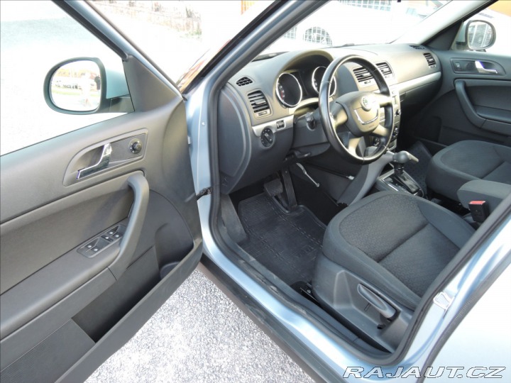 Škoda Yeti 2,0 TDi DSG 4x4 Uprava ZT 2011