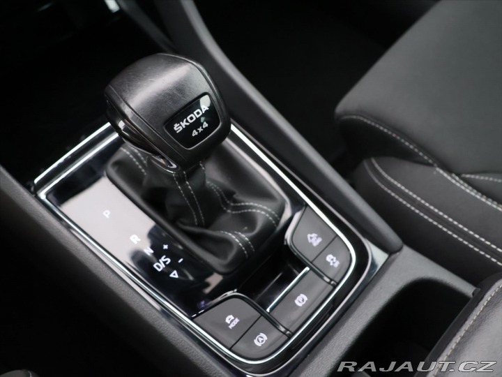 Škoda Karoq 2,0 TDI DSG 4x4 Sportline 2023