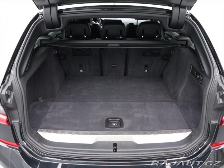 BMW 3 2,0 330e xDrive M-Paket L 2021