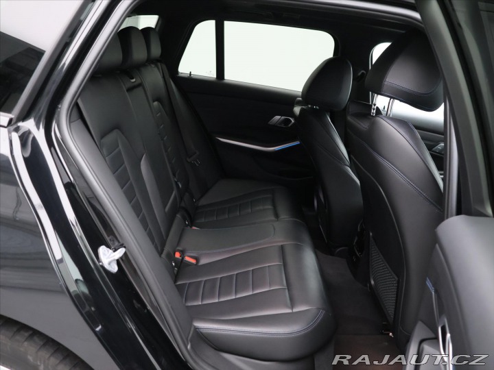 BMW 3 2,0 330e xDrive M-Paket L 2021