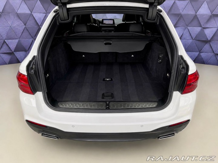 BMW 5 530d xDrive M-PAKET, PANO 2019