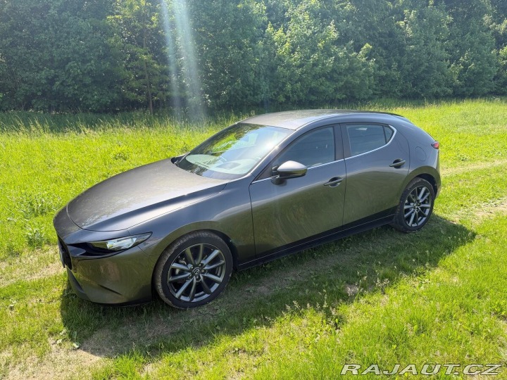Mazda 3 2,0 2022