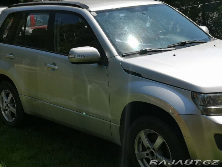 Suzuki Grand Vitara 1,9   2012 2012