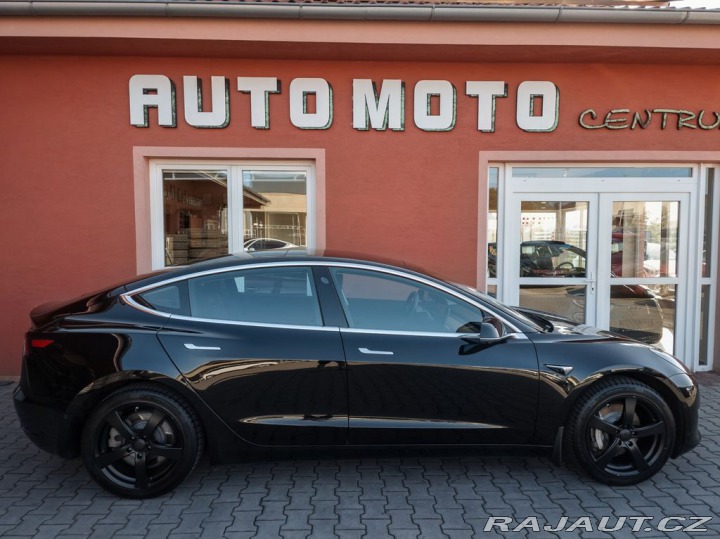 Tesla Model 3 Standard Range Plus 225kW 2019