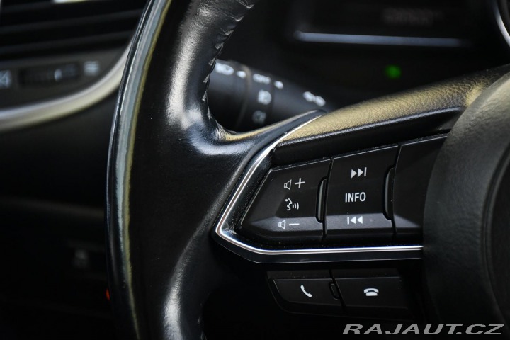 Mazda 3 2.0SKYACTIV-G HUD KAMERA 2018