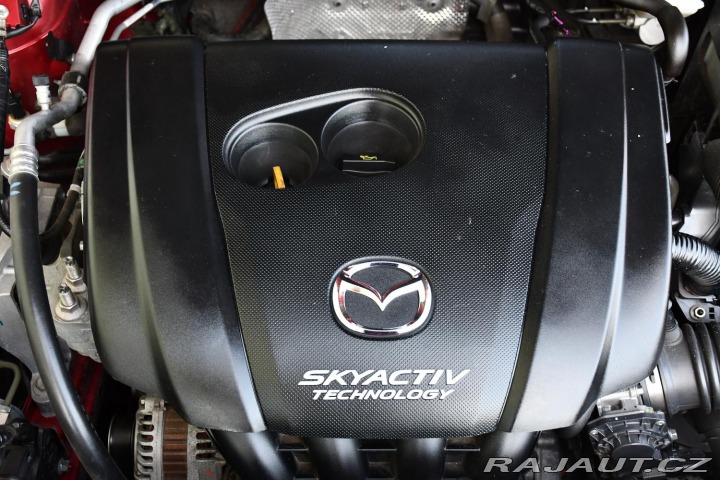 Mazda 3 2.0SKYACTIV-G HUD KAMERA 2018