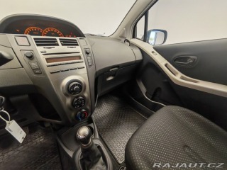 Toyota Yaris 1.0 VVT-i Dream 2011