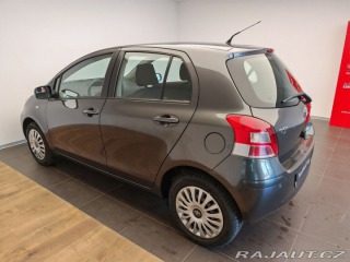 Toyota Yaris 1.0 VVT-i Dream 2011