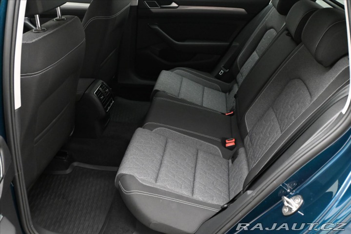 Volkswagen Passat 2,0 TDI 110 kW DSG Busine 2023