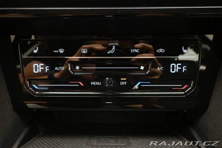 Volkswagen Passat 2,0 TDI 110 kW DSG Busine 2023
