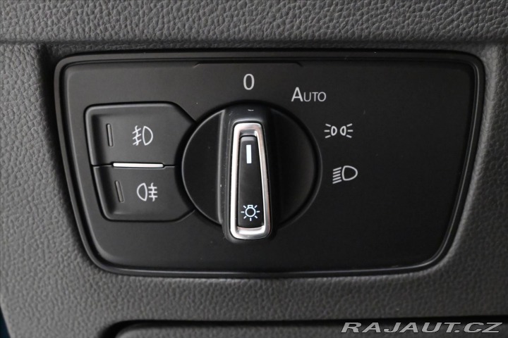 Volkswagen Passat 2,0 TDI 110 kW DSG Busine 2023